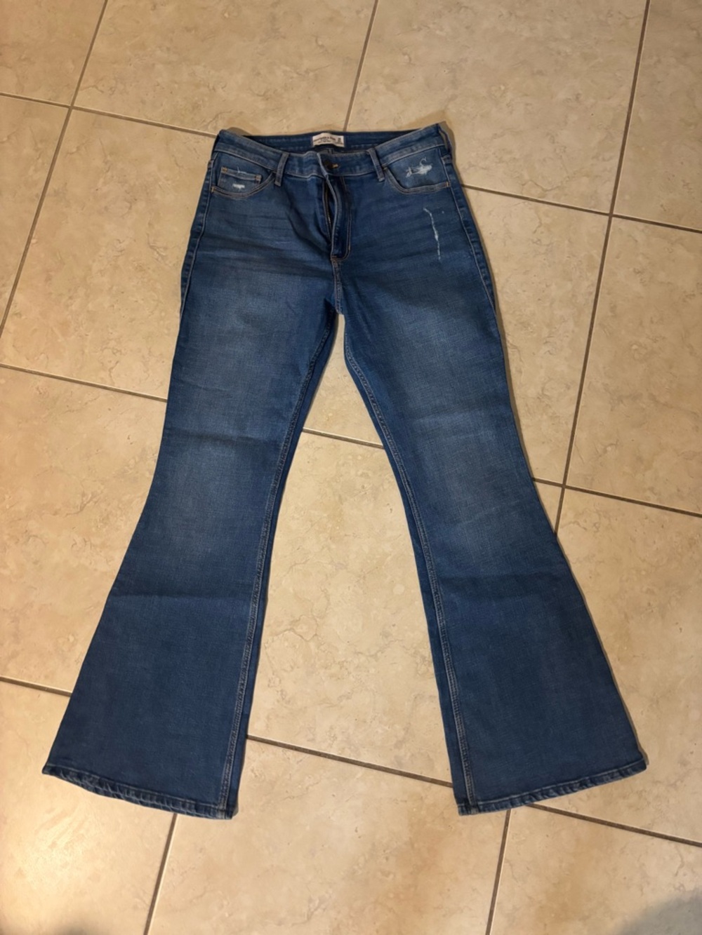 Abercrombie & Fitch Ultra High Rise Flare sz30